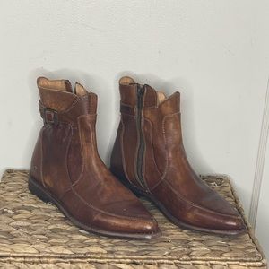 Bedstu Tan leather booties